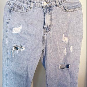 Light/Medium Wash straight ripped jeans